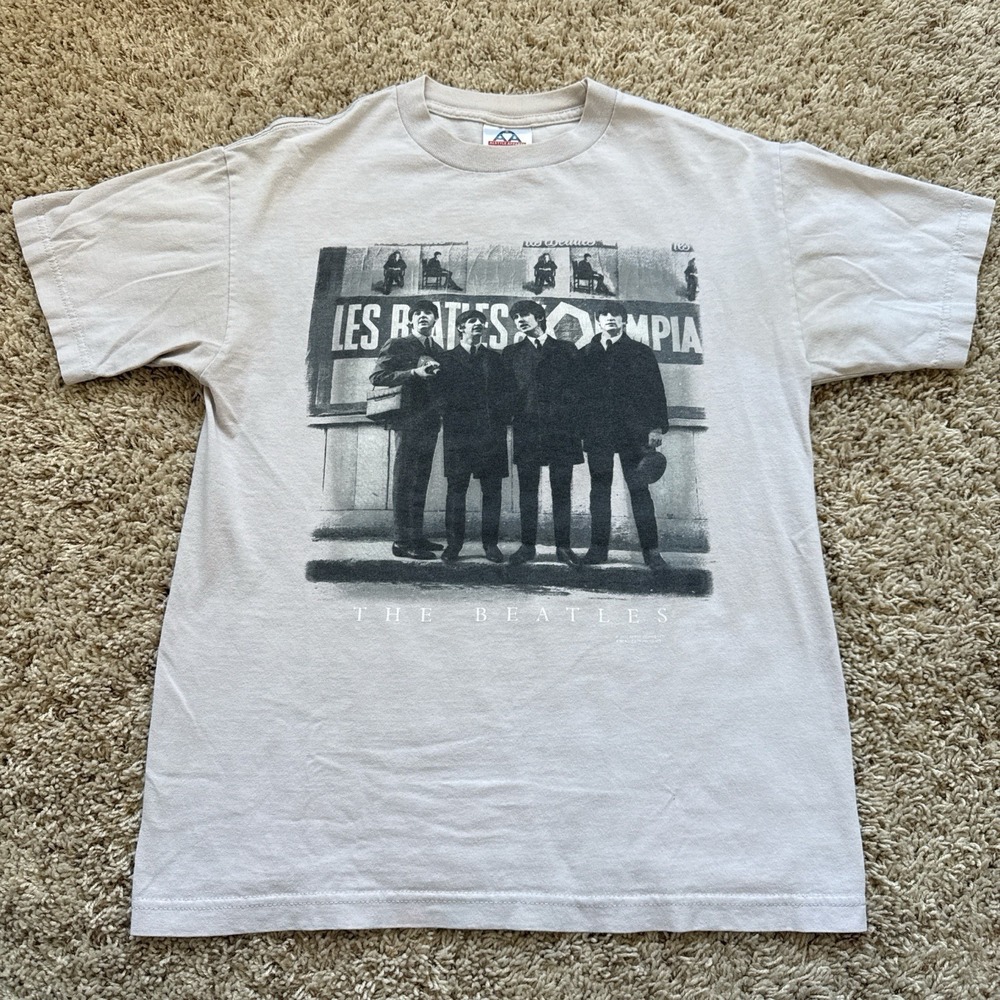 Vintage Y2K 2001 The Beatles "Les Beatles Olympia" Graphic Tee, Size Medium!